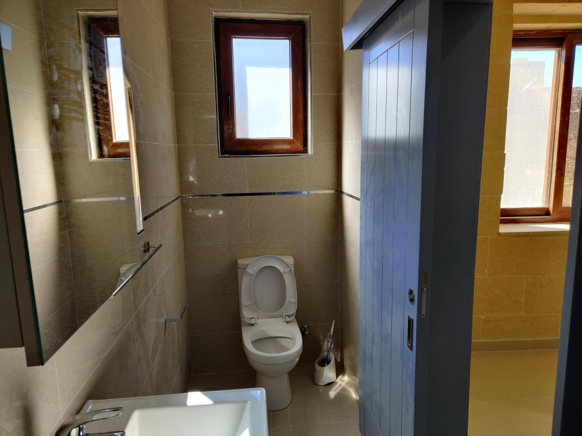 Country Inn Sannat Zewnętrze zdjęcie