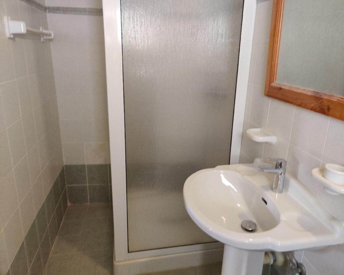 Country Inn Sannat Zewnętrze zdjęcie